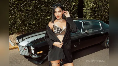 GiovanaRodriguez — U want a ride?😉