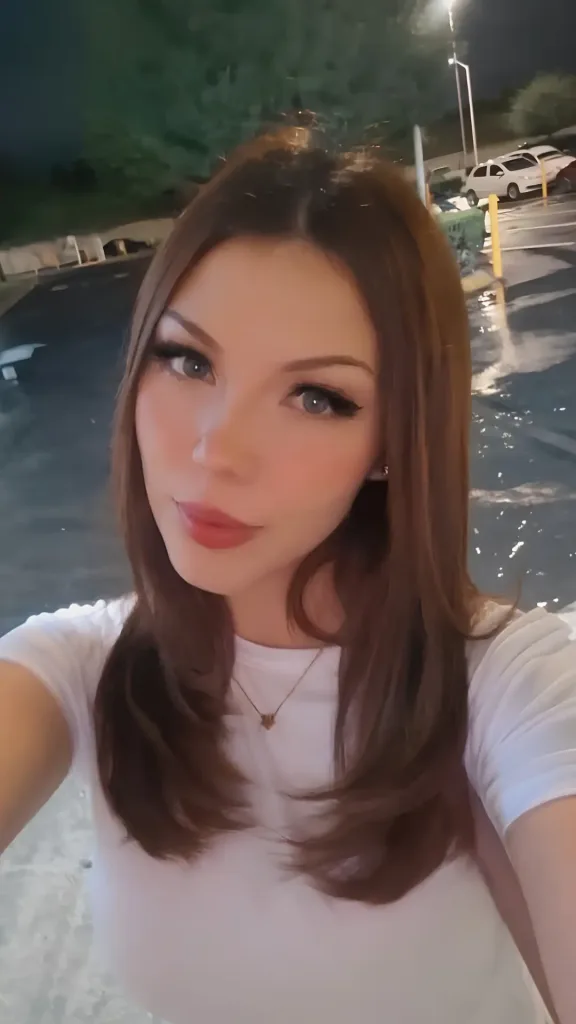 MabelAdams — Streamate Photos