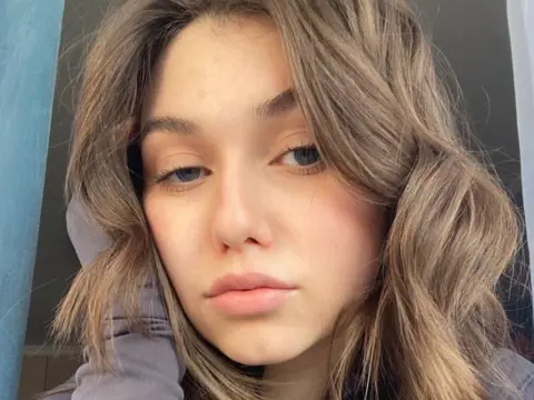 BriannaMauzey cam model