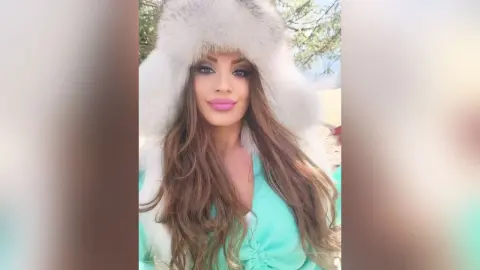 NataliaJohnson — Fur party 2