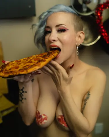 GoddessReilly — Streamate Photos