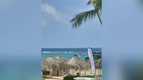 ElizaLuxe — Beach Pics🏖🌊