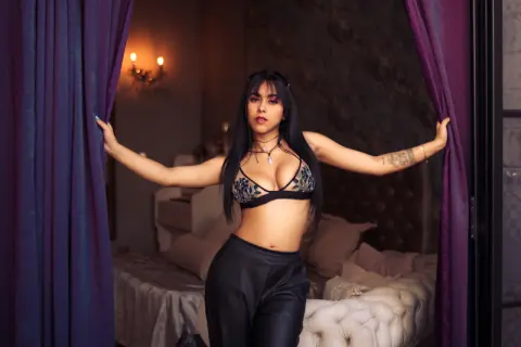 TiffanyWest420 — Streamate Photos