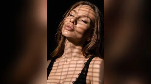 GiselleThorne — Sun grid 