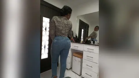 KarenDimples — Sexy body in jean