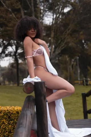 Serena_siren — Streamate Photos