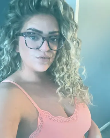 curlycherryuk — Streamate Photos