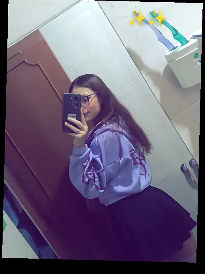 LaricsaBlue18 — Streamate Photos