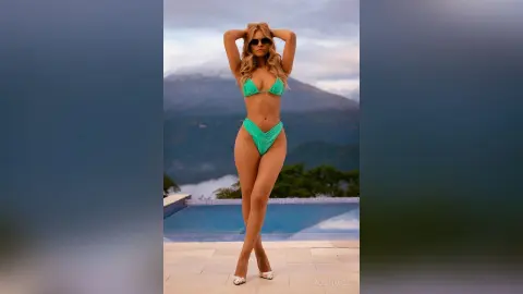 AlessiaBell — BAM!