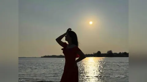 BellaRowan — 🌅 Escape with Me