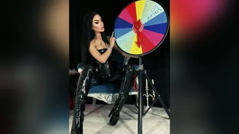 MoniqueSpelll — Wheel