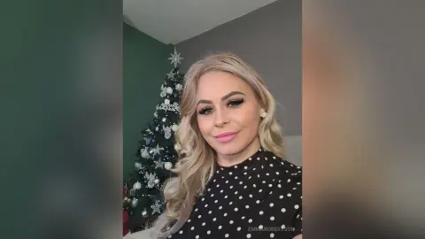 EmmaRobertson — Merry Christmas 🎅 🎄 ❤ 
