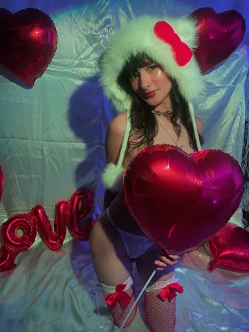 DaniaOwen — Streamate Photos