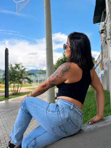RubyMoonn — Streamate Photos