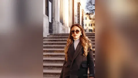 LeylaBlanc — Decent woman