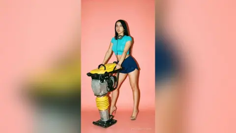 EmilianaEscobar — Working.