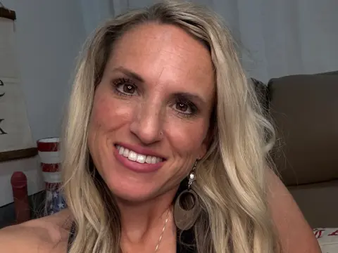 BrownEyedTexanGirl — Streamate Photos