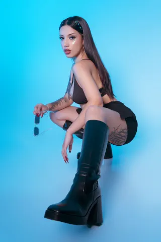 AliceHarriss — Streamate Photos