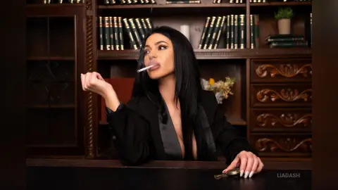 LiaDash — Dominant librarian