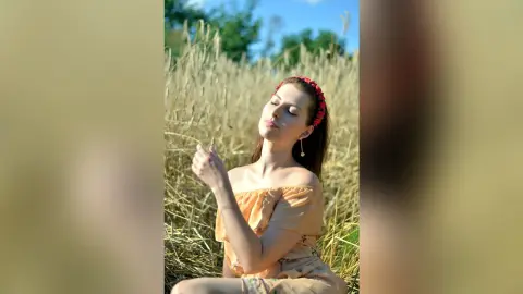 MiaEstrellas — Day in Village