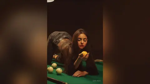 EmiliMua — :-)
