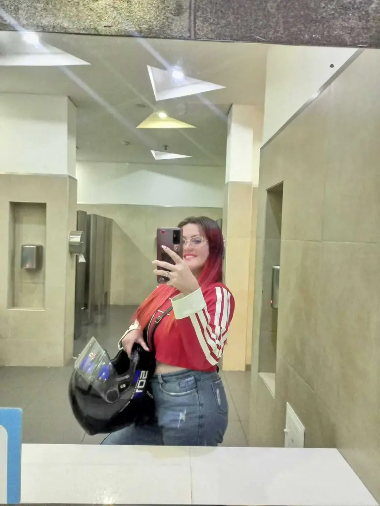 Carolinhe26
