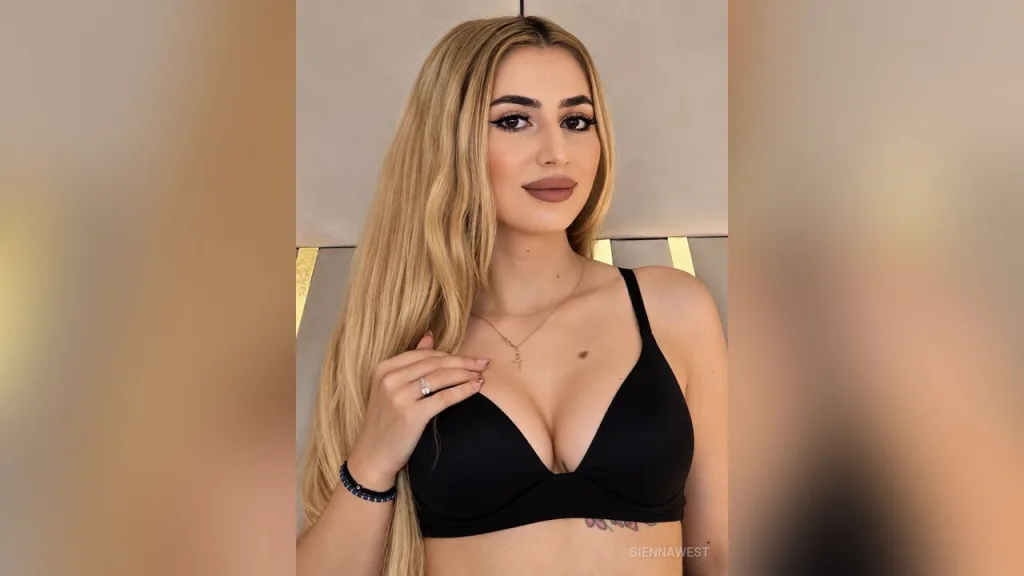 SiennaWest — live cam