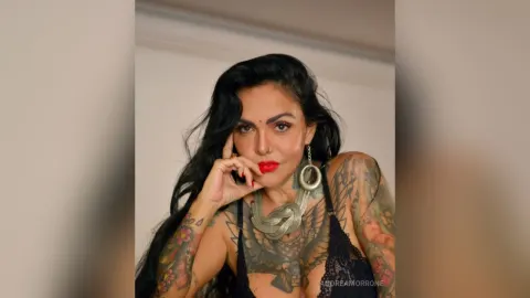 AndreaMorrone — This is me, sexy and rude