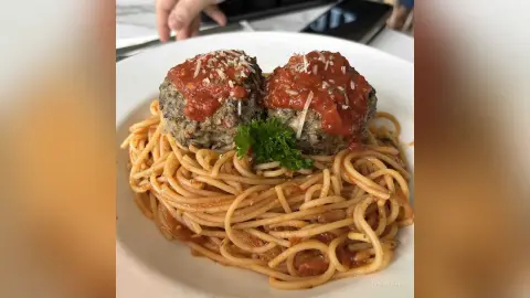 RheaRose — lunch at the mall