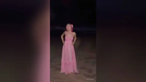 SukiiStark — 🏖️🌊