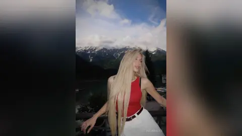 MelaniaLys — vacation😍