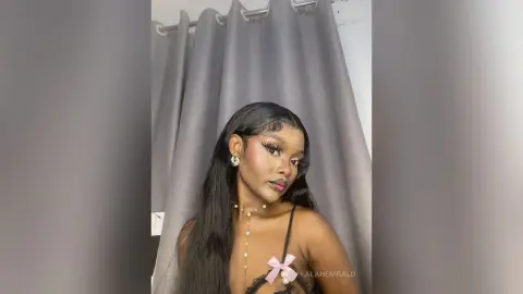 LalahEmrald — Face cardi