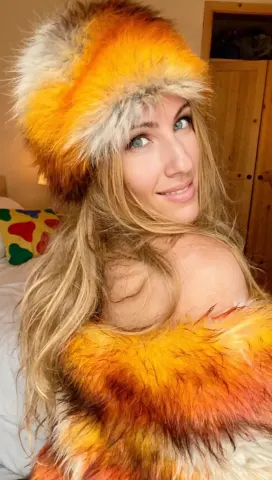 AlaskaShyGirl — Streamate Photos