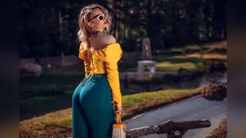 AmelieSkylar — Classy and sexy