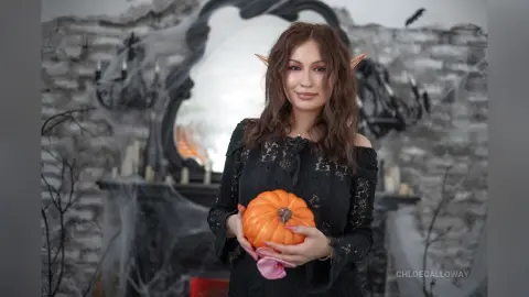 ChloeCalloway — 𝐻𝒶𝓁𝓁𝑜𝓌𝑒𝑒𝓃🎃