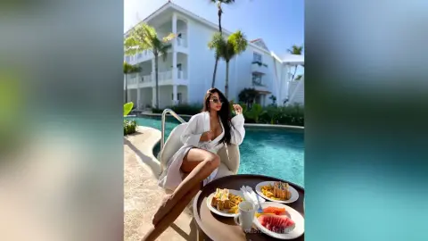 CristalMatthews — 🌴Sun Vibes☀️