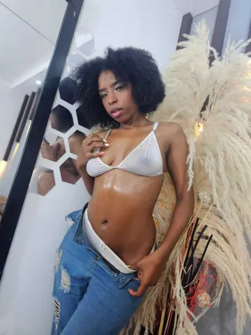 Nini_Beyker — Streamate Photos