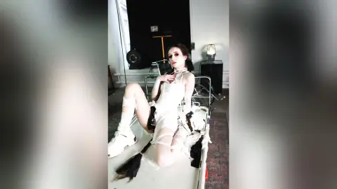 AliceLiddelle — ♥