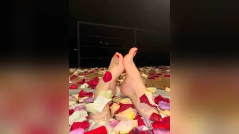 ValeriaVogel — 🥀 🍷 💦 