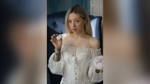 CleliaKressierer — White perfection