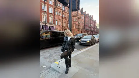 Moonlight Missy — Blondie likes to travel