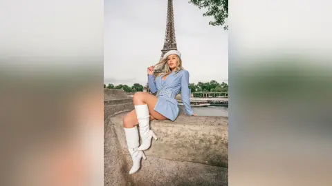 AlejandraRoa — C'est moi au Paris