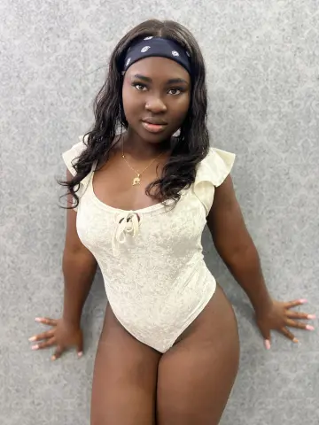 AnnyVex — Streamate Photos