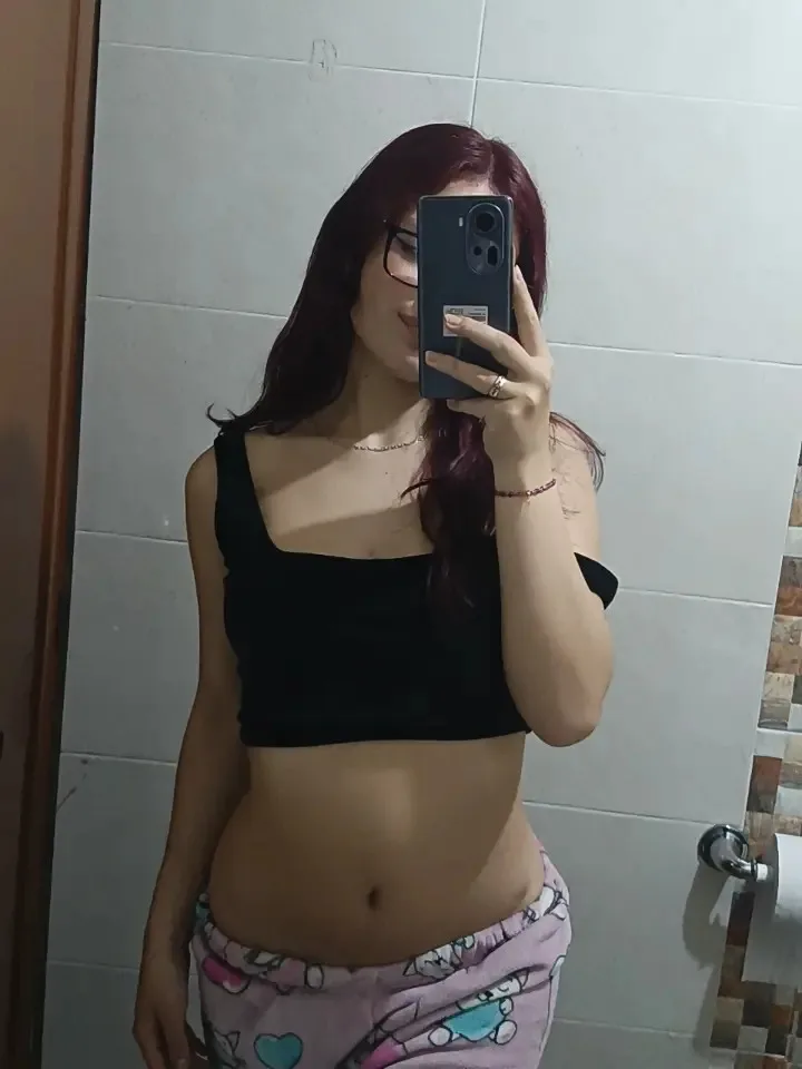LaricsaBlue18 — Streamate Photos