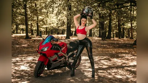 Adeline — READY TO HAVE A JOURNEY TOGETHER?