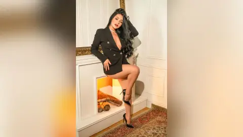 FabianaLima — Classy and sassy