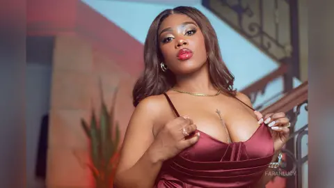 FarahLucy — Red wine seduction🍷