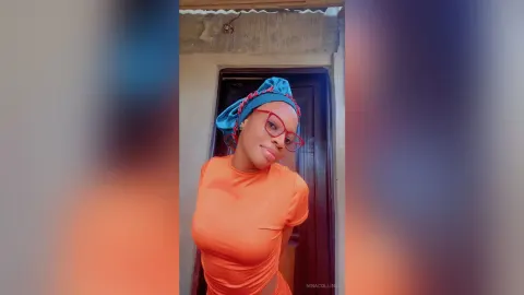 NinaCollins — Hot chic