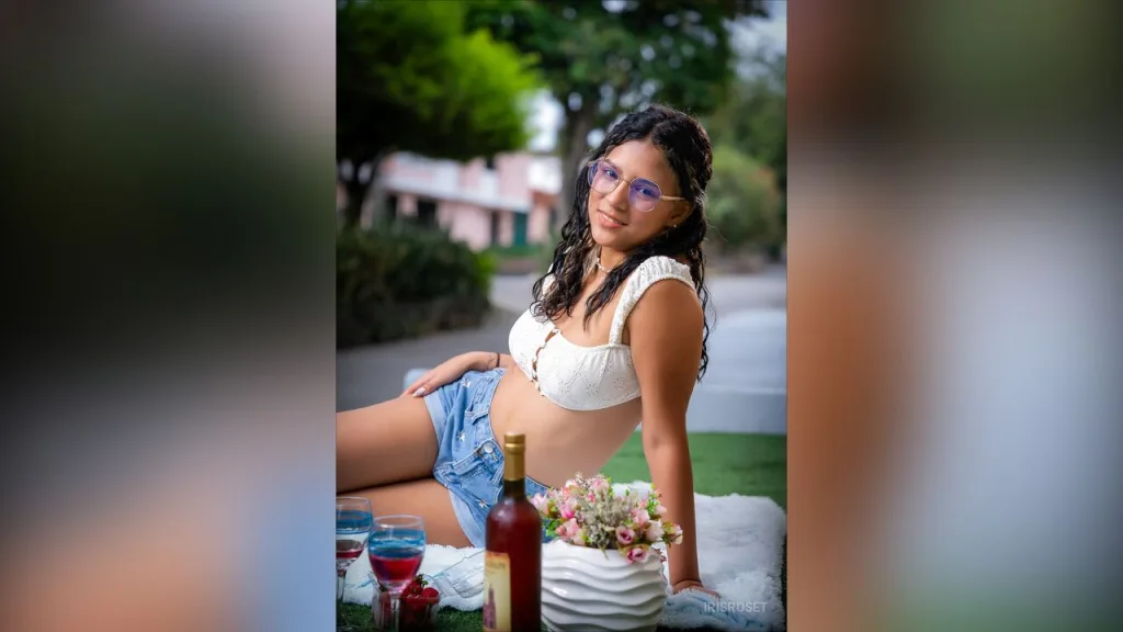 IrisRoset — A picnic with me?