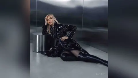 CarlyKnox — Carly vibez